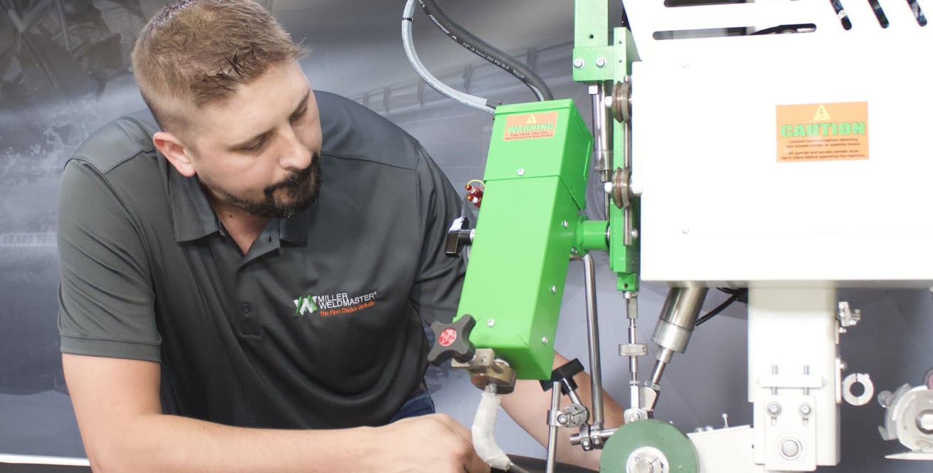 Imagen de vídeo a ancho completo Imagen de vídeo a ancho completo